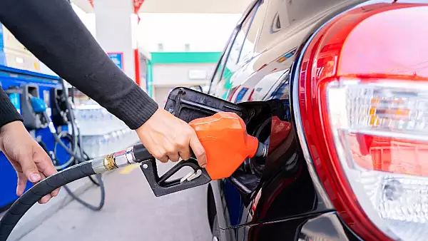 Preturi carburanti 25 aprilie. Benzina, mai scumpa la pompa cu 4-5 bani pe litru. Se apropie de 7,5 lei. Motorina a stagnat