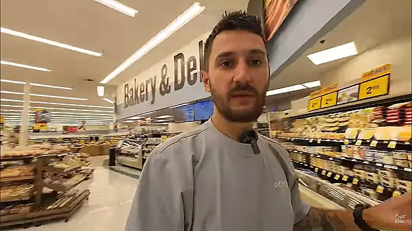 Preturile din SUA care l-au socat pe un cunoscut vlogger roman. ,,Ceva nu-i bine cu magazinul asta, mai ieftin ca in Bucuresti" VIDEO