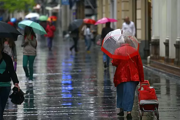 Prognoza meteo 22 mai. Judetele care intra sub cod galben de ceata si ploi torentiale