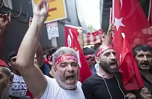 Protest al profesorilor in Turcia: ,,Este un atac asupra luptei noastre sindicale". Politia a retinut zeci de oameni