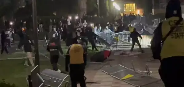 Protestele escaladeaza in campusurile universitare americane: violente la unele manifestatii pro-palestiniene VIDEO