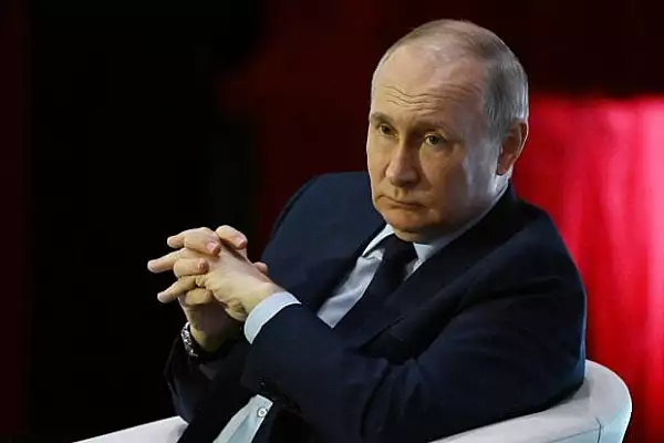 Putin sustine ca modelele AI occidentale sunt ,,xenofobe" si ,,partinitoare". El cere dezvoltarea unor modele avansate rusesti