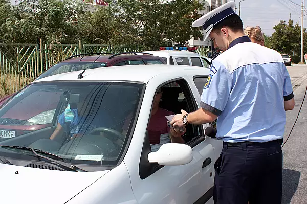 Rafala de amenzi pentru taximetristi si soferi de ridesharing in Bucuresti