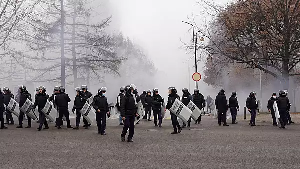 Razboi in toata regula, in Kazahstan! Presedintele tarii a ordonat sa se traga fara avertisment in manifestanti