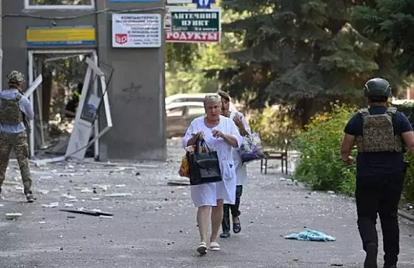 Razboi in Ucraina, ziua 895 | Policlinica avariata in urma unui atac cu rachete in Harkov. Bilantul victimelor