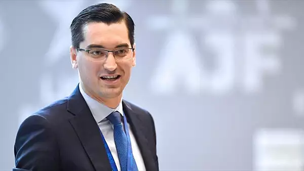 Razvan Burleanu, seful Federatiei fara rezultate, salariu de nabab de la FIFA