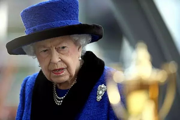 Regina Elisabeta a II-a a anulat pranzul traditional cu familia organizat la Buckingham inaintea Craciunului