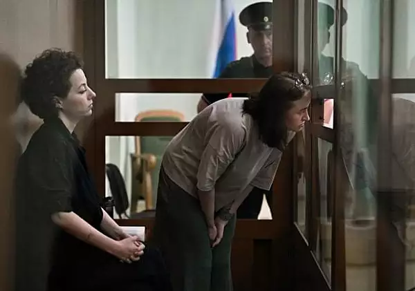 regizoarea-rusa-evghenia-berkovici-si-dramaturga-svetlana-petriiciuk-condamnate-la-6-ani-de-inchisoare-pentru-apologia-terorismului-sunt-nevinovate.webp