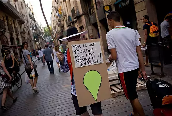 Revolta in Mallorca. 10.000 de spanioli demonstreaza impotriva turistilor VIDEO