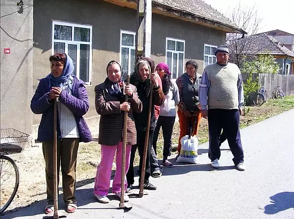 Romania asistatilor sociali. Mii de beneficiari de ajutoare sociale refuza sa munceasca, chiar cu riscul de a le pierde