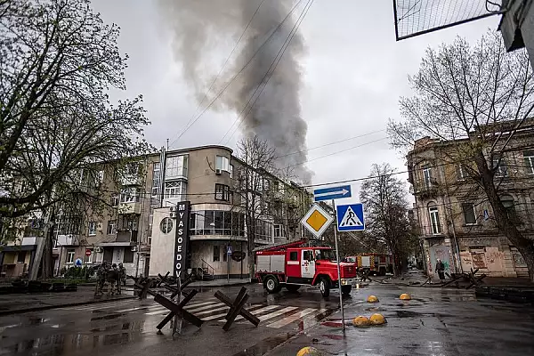 Rusia bombardeaza continuu orasul Harkov pentru a sili locuitorii sa se evacueze