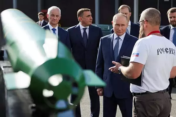 Rusia vrea sa isi mareasca productia de drone de zece ori. Vladimir Putin: ,,Castiga cine reactioneaza mai rapid pe campul de lupta"