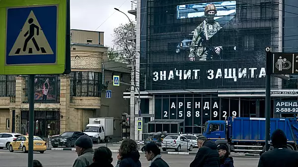 Rusii vor munci 6 zile pe saptamana pentru a sustine razboiul din Ucraina