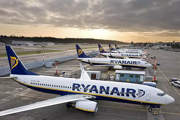 Ryanair anuleaza 420 de zboruri din cauza grevei controlorilor de trafic aerian din Franta