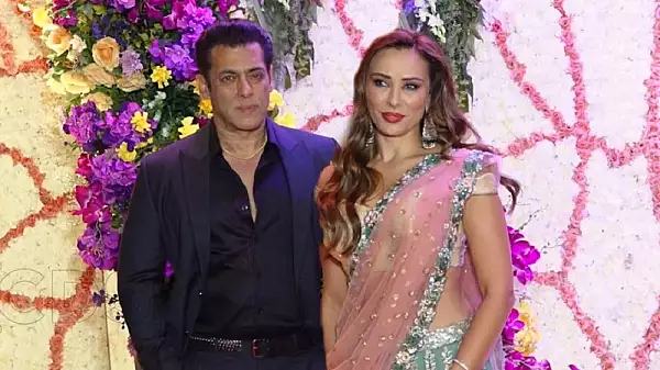 Salman Khan nu vrea sa se insoare! De ce nu o ia de nevasta pe Iulia Vantur: ,,Este doar vina mea..."