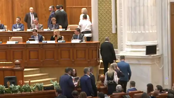 Scandal, in Parlament, la sedinta solemna de Ziua Nationala. Deputat UDMR, declaratie-soc: ,,Ardealul e si al ungurilor"