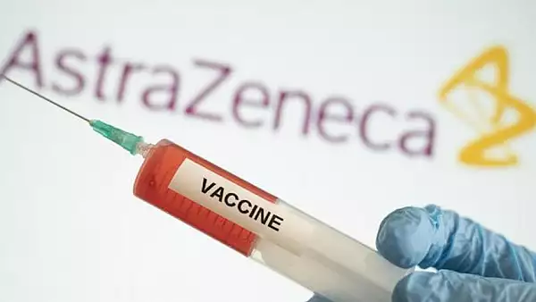 Se pot extrage doze SUPLIMENATRE din fiolele AstraZeneca, la fel ca in cazul Pfizer. Ce spun oficialii britanici