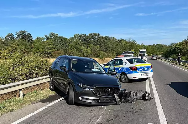 Seful Sectiei Chirurgie din Spitalul Caracal a provocat un accident. O femeie a fost ranita. Medicul consumase alcool VIDEO