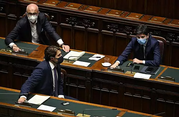 Senatul italian si-a suspendat activitatea, dupa ce doi membri au anuntat ca au coronavirus