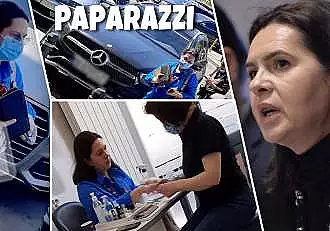 Si-a scos noul bolid de lux la plimbare la salonul de manichiura. Adriana Saftoiu a si uitat de masca de protectie dupa ce si-a facut unghiile / PAPARAZZI