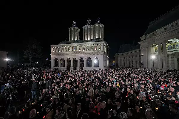 Slujba de Inviere, de la Catedrala Patriarhala din Bucuresti. Transmisiune in direct | LIVE VIDEO