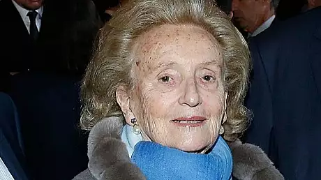 Sotia fostului presedinte francez Jacques Chirac, internata de urgenta intr-un spital din Paris 