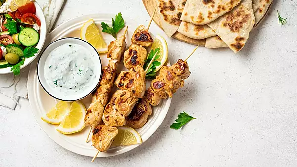 Souvlaki de pui. Reteta simpla si delicioasa din bucataria greceasca