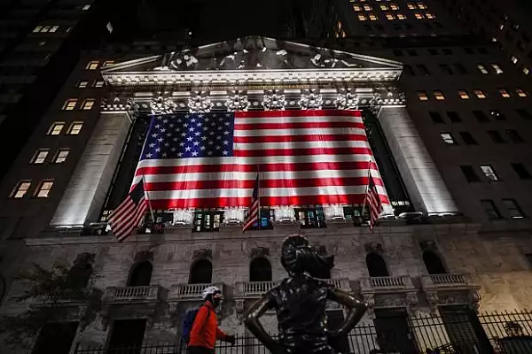 Spectrul unei ,,taxe pe milionari" incepe sa alunge bancherii si managerii de fonduri din New York