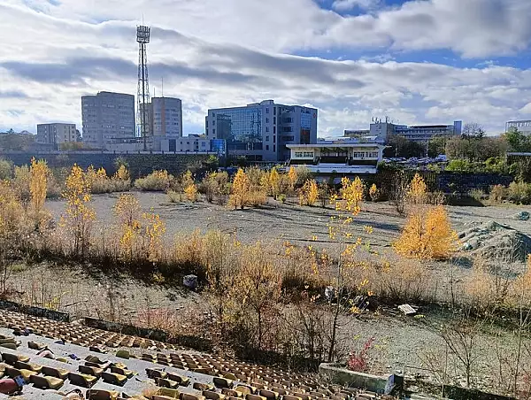 Stadionul Municipal Bacau, arena devenita jungla. Promisiunile neonorate ale ultimilor primari FOTO