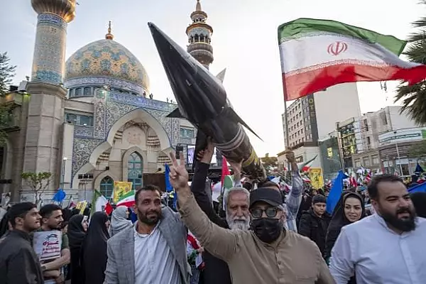 Teheranul ia in calcul sa-si revizuiasca ,,doctrina nucleara” pe fondul amenintarilor privind riposta Israelului, avertizeaza un inalt comandant iranian