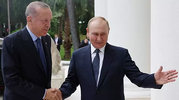 Tensiuni intre Rusia si Turcia din cauza atacurilor aeriene din Siria: "Sa se abtina de la folosirea excesiva a fortei"