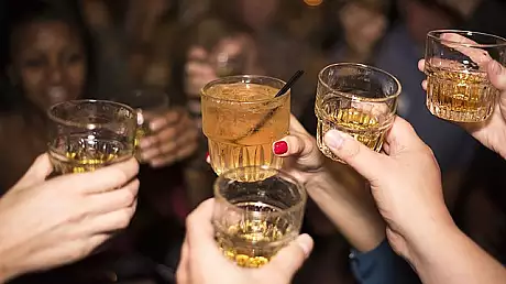 Teorie INEDITA: Consumul mare de alcool a contribuit la aparitia accentului australian
