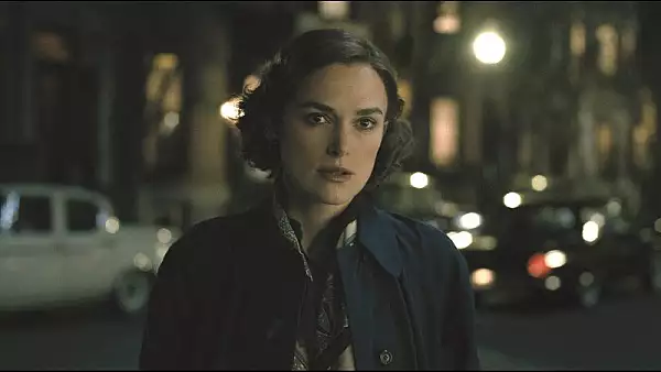 Thrillerul de pe Disney+ care te tine lipit de ecran. De ce sa te uiti la Boston Strangler, cel mai nou film in care o vezi pe Keira Knightley