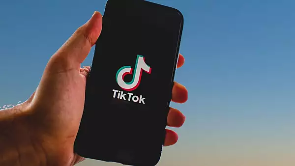 TikTok suspenda functia noii sale aplicatii TikTok Lite. Utilizatorii europeni pot spune adio sistemului de recompense