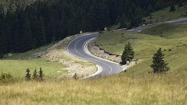 Transalpina se redeschide pentru circulatie sambata, dar cu restrictii de viteza