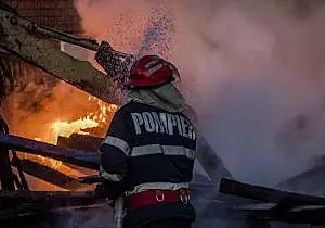 Trei incendii in ultimele 24 de ore in Maramures. Unii au ramas pe drumuri