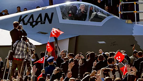 turcia-a-testat-propriul-superavion-kaan-care-va-lua-locul-renumitelor-f-16-americane.webp