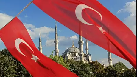 Turcia, marea epurare: 15.000 de angajati din Educatie si 21.000 de profesori, DEMISI