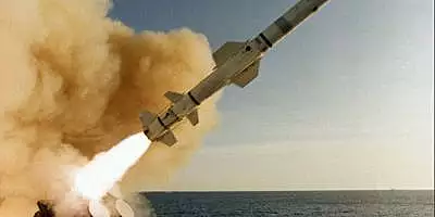 Ucraina a primit rachete antinava Harpoon din Danemarca si obuziere cu autopropulsie din SUA, potrivit ministrului apararii