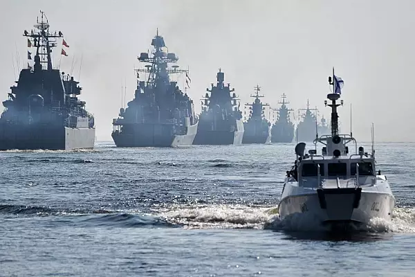 Ucraina anunta ca Rusia este pregatita pentru un nou atac. Cate nave de razboi si submarine se afla deja in Marea Neagra