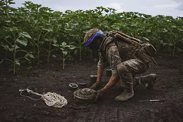 Ucraina: Peste 5.000 de dispozitive explozive au fost indepartate doar intr-o saptamana