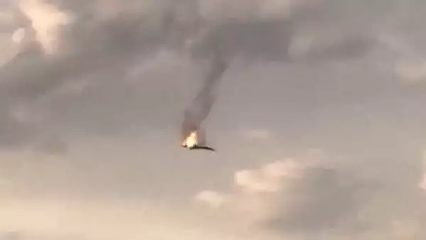 Ucrainenii se lauda ca ei au doborat bombardierul strategic rusesc Tu-22M3, cu un sistem antiaerian sovietic. Rusii spun ca a fost defectiune tehnica