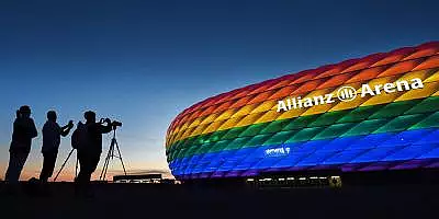 UEFA nu va permite iluminarea stadionului din Muenchen in culorile curcubeului. Din ce motiv