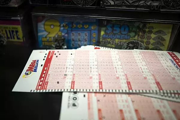 Un american a castigat la loterie de doua ori intr-un an. A doua oara si-a dublat castigul