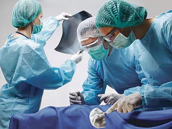Un chirurg, despre amanarea operatiilor: din cauza geniilor Google, ma uit neputincios la pierderi