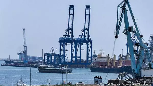 Un fond suveran din Emiratele Arabe Unite ar putea investi 1,2 miliarde de euro in Portul Constanta 
