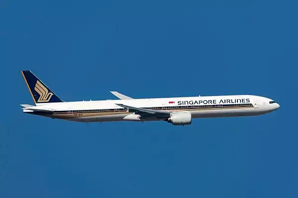 un-mort-si-zeci-de-raniti-intr-un-zbor-londra-singapore-in-urma-unor-turbulente-puternice-avionul-un-boeing-777-a-aterizat-de-urgenta-la-bangkok.webp