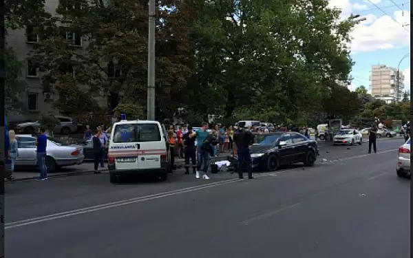 Un motociclist si-a pierdut viata in sectorul Rascani al Capitalei, dupa ce a iesit pe contrasens