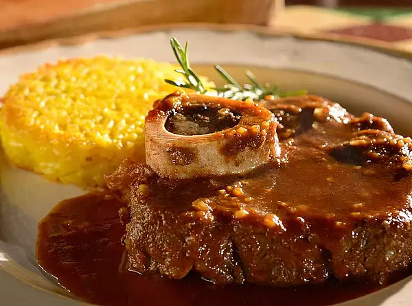 Un pranz delicios. Ossobuco alla milanese, reteta traditionala din Lombardia