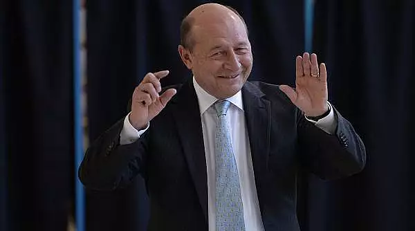 Una dintre victimele pe care Traian Basescu le-a turnat Securitatii spune ca i-a distrus viata: ,,Ma ura prea mult"